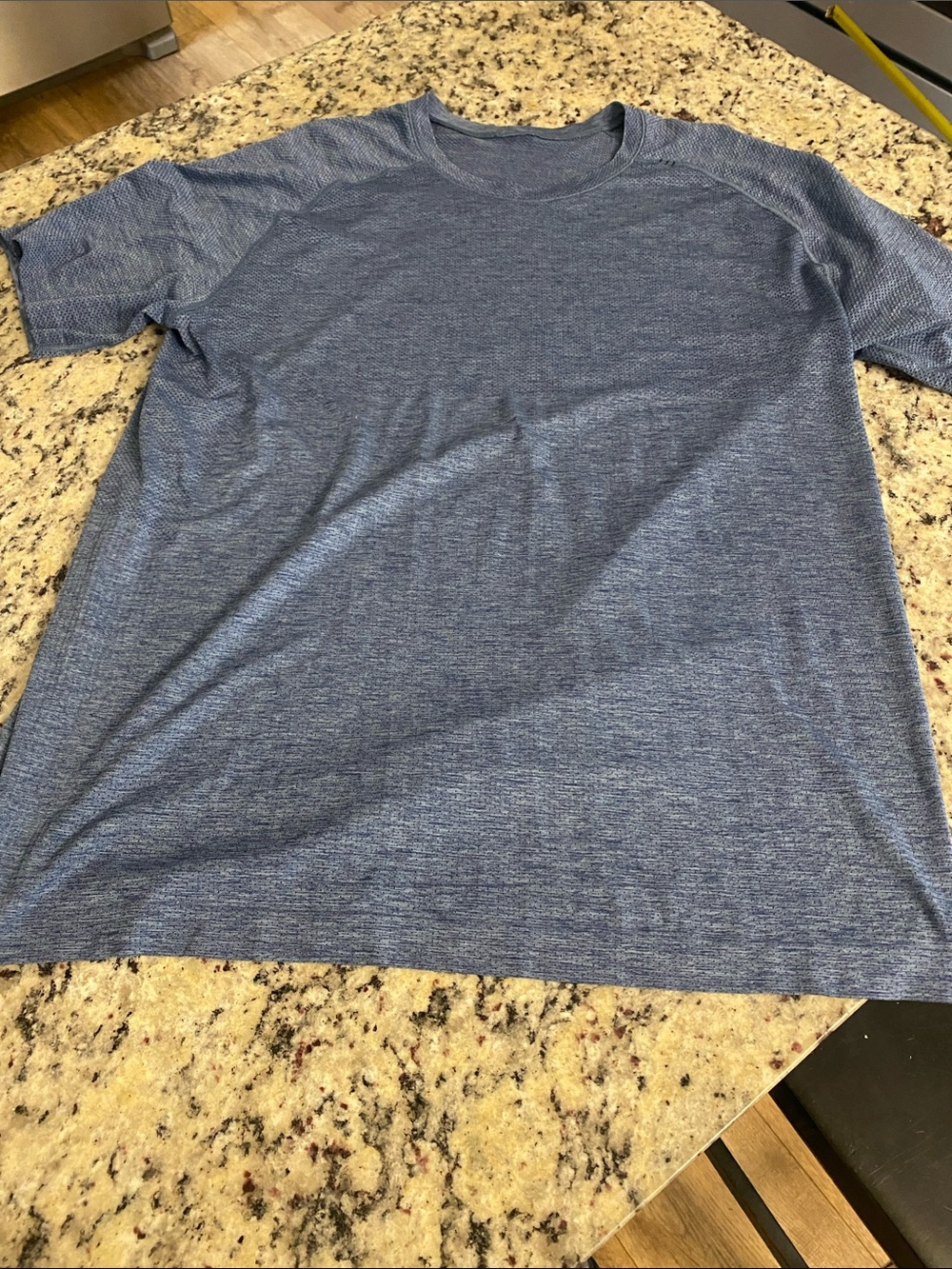 Men's lululemon Crew Neck Short Sleeve Shirt - Blue